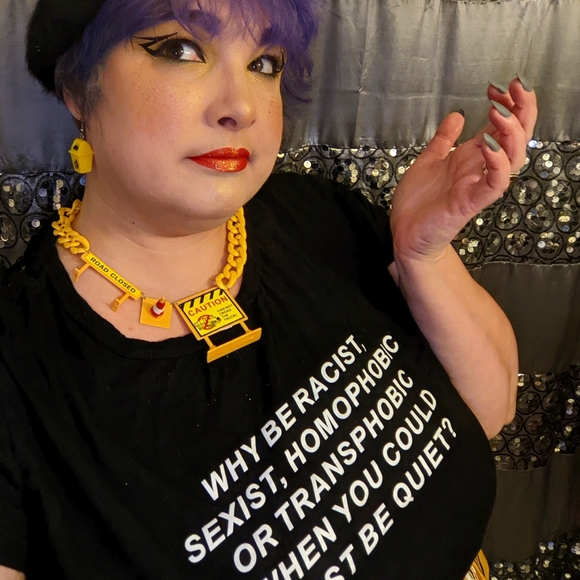 Meet your Posher, Kitty - Picture 4 of 4